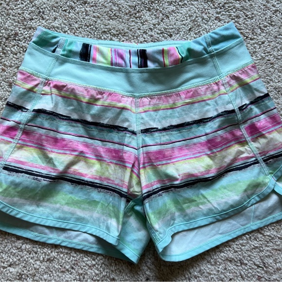 Ivivva shorts - Picture 1 of 2